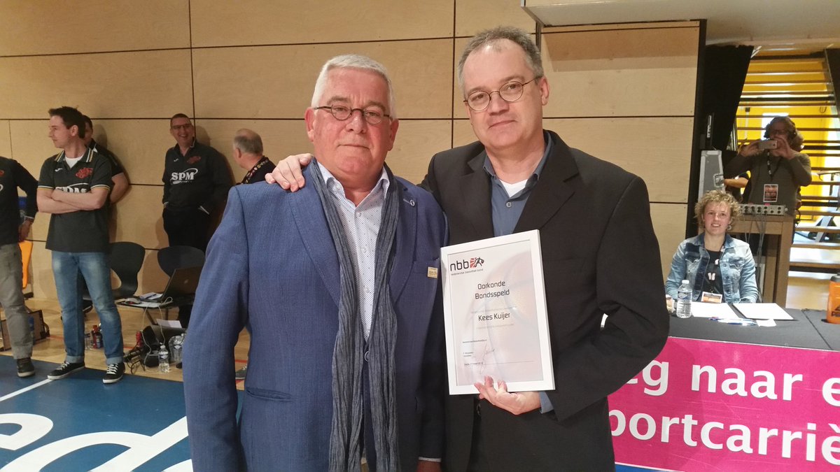 benw88x's tweet photo. Kees Kuijer geeërd met NBB Bondsspeld @BasketballBond https://t.co/FNk54I0qVk