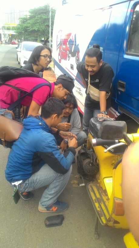 vespakuser's tweet photo. #pimpmyscoot #scootherapy #vespakuser https://t.co/3gVcr08cZx