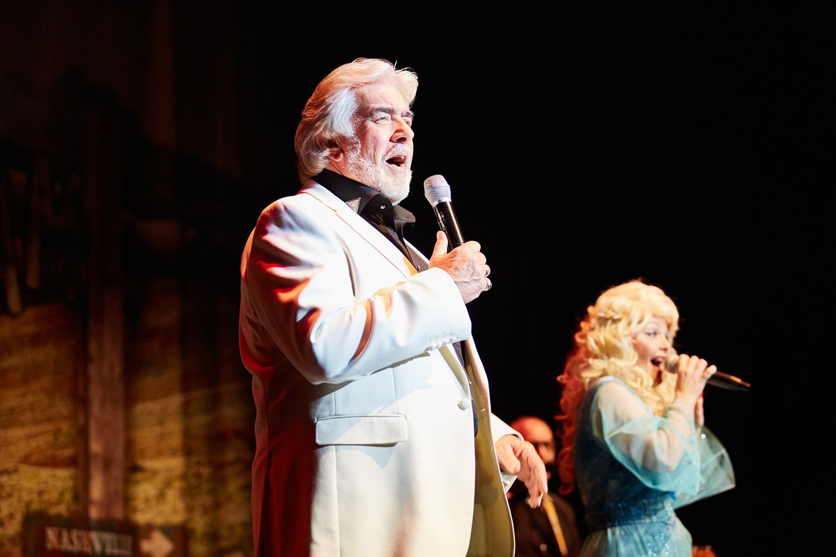 DollyPartonShow's tweet image. Looking forward to tomorrow's @DollyAndKenny gig @BICPAV (Bournemouth Pavilion). Hope to see you there!