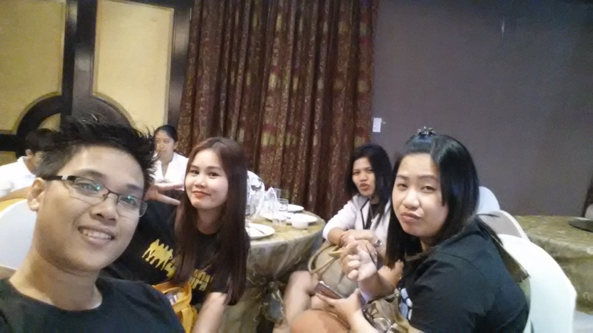 imyourHyegi's tweet photo. TEAMMICAHEARTS! 4th IMPACT meet and greet .. 😍😍 https://t.co/R7wvdnfVij