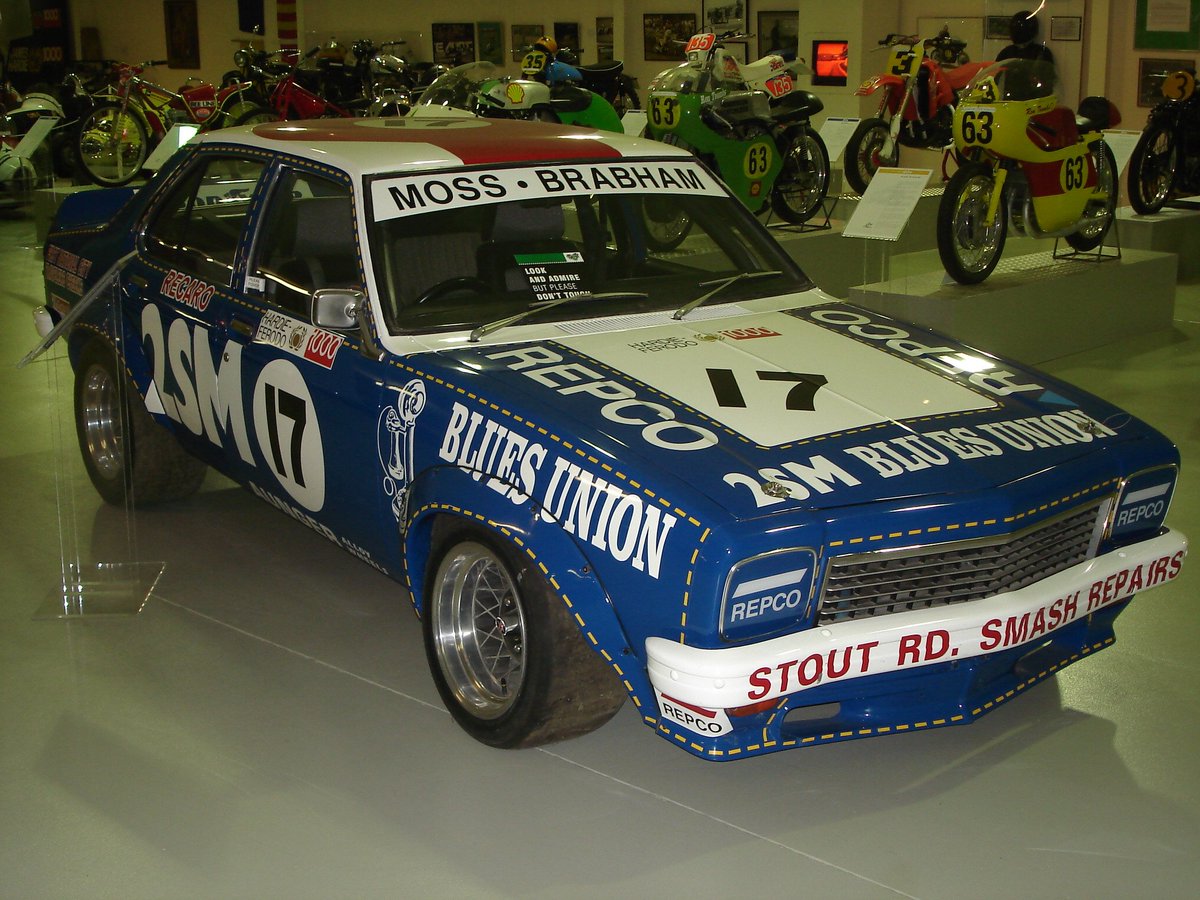 OllyAus's tweet photo. National Motor Racing Museum #Bathurst and a couple more laps of magnificent Mount Panorma! #roadtrip #10YearsAgo https://t.co/XpXILodKjZ