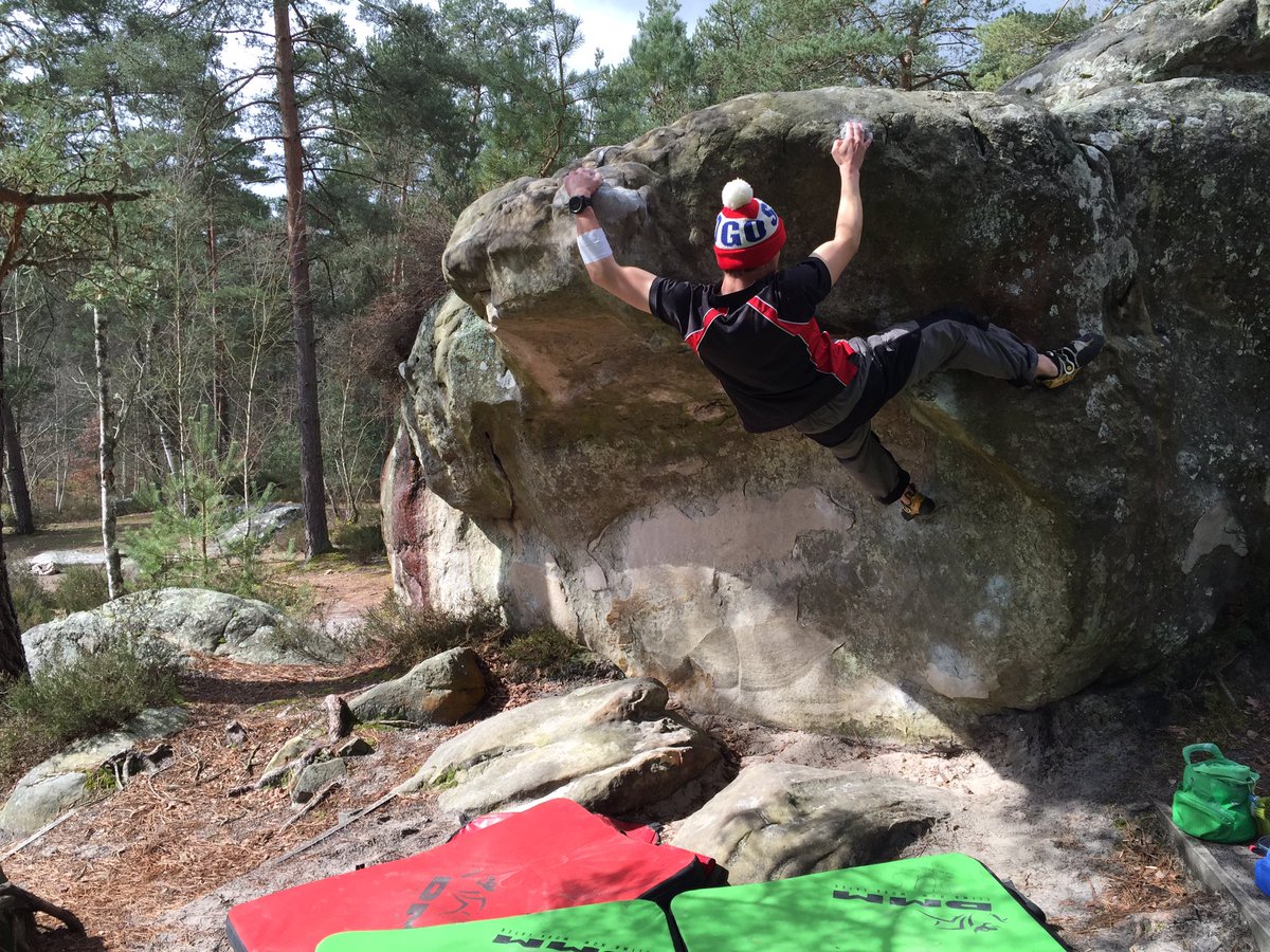 mountain-instruction tweet media