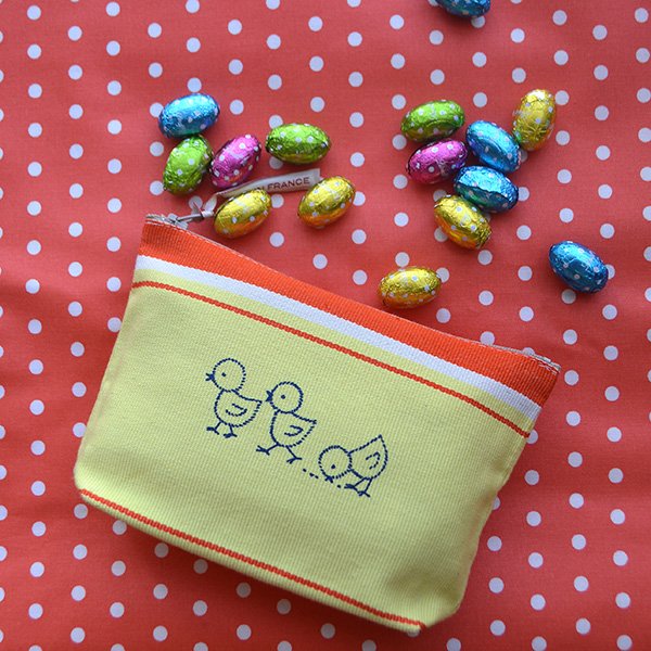 Pour 75€ d'achat, une trousse de Pâques Bouillon garnies d'œufs en chocolat offerte bit.ly/22h8uFz