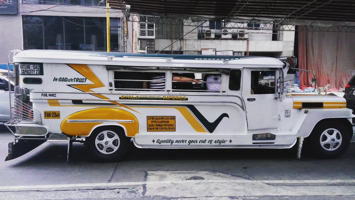 arjunisaway's tweet image. The symbol of bustling Manila - Jeepney #cheaptransport #manila