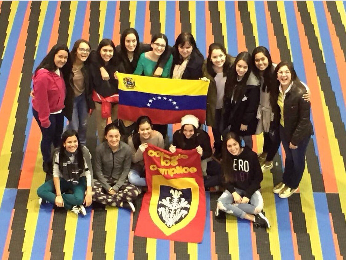 beo_world's tweet photo. Next stop: LONDON! Colegio Los Campitos #BEO2016 #BEOWorld https://t.co/rEjEpwqGQ9