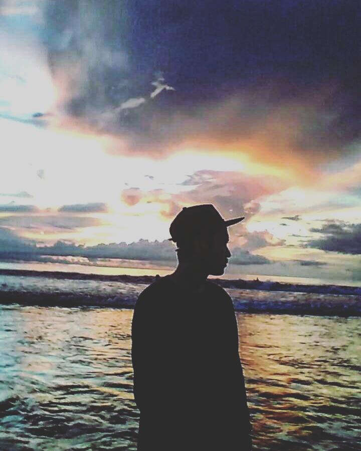 Sy akan berusaha untuk tidak
 menyalahkan pendidikan sbg topeng kemalasan &amp; kebodohan sy. Jika tidak tau, ya belajar