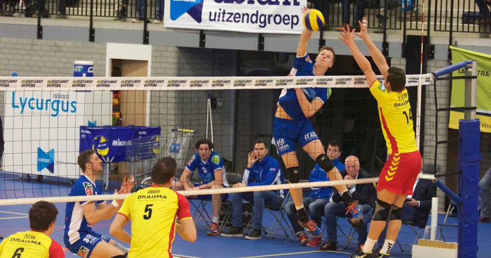 ZeroPointNL's tweet image. Mooie aanvallende acties in de 1e playoff wedstrijd van @lycurgus_volley. Gefeliciteerd met de winst! #volleybal