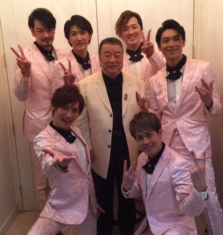 酒井一圭 على تويتر アローナイツの木下あきらさんと純烈 遂にムード歌謡の巨星と共演を果たしました 俺はアローナイツが好きでさあ 初めて聴いた時の衝撃ったら 骨から泣きたい雪子です 献身 ぬれて大阪 大好きです ご来場ありがとうございました