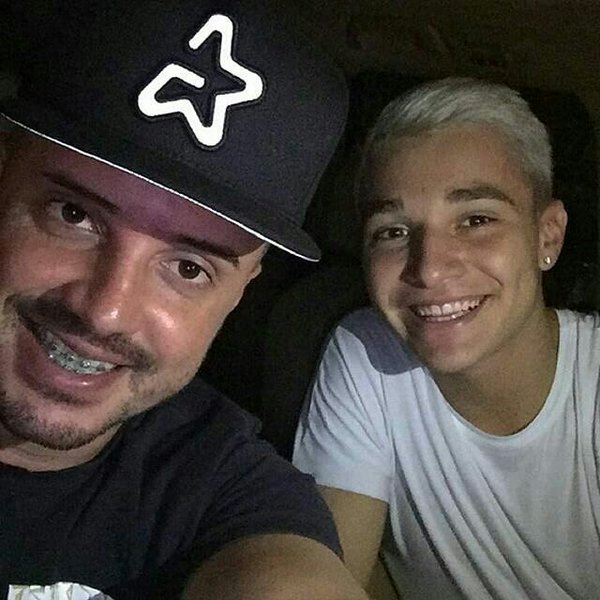 MyCoupleGuiLu's tweet photo. Gui da rt aqui nenem #VoteMcGUI #KCA @mcgui_oficial https://t.co/x61GpIvv0A