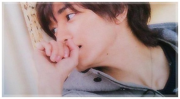 Uwxy_'s tweet photo. ㅤ

　　　　　　　　　君の事が頭から
　　離れない　　・・┈□□

　　　　　　＋+　　廻　::　逢

　　　　　　　如何すれば善い？

　　　好きだよ　xX ────

#RTしたnrさんbotさんフォローする

ㅤ https://t.co/dLtbuW6re6
