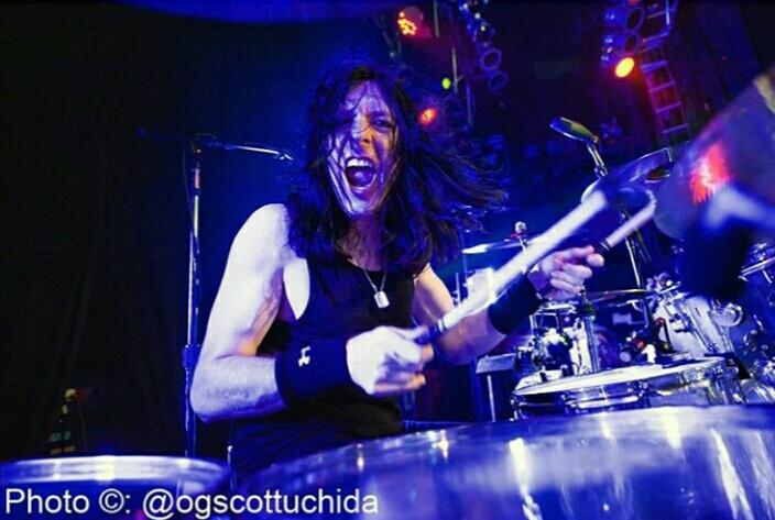 <a href="/brentfitz/">Brent Fitz</a> Happy birthday and happy Easter to my favourite drummer🎊🐰The best ever✌💖 awesome picture <a href="/ogscottuchida/">Scott Uchida</a>