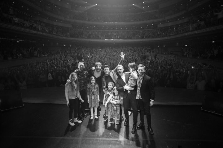 Last night was a special show Birmingham . One I won't ever forget 
Thank you !!
#RightHereTourBirmingham