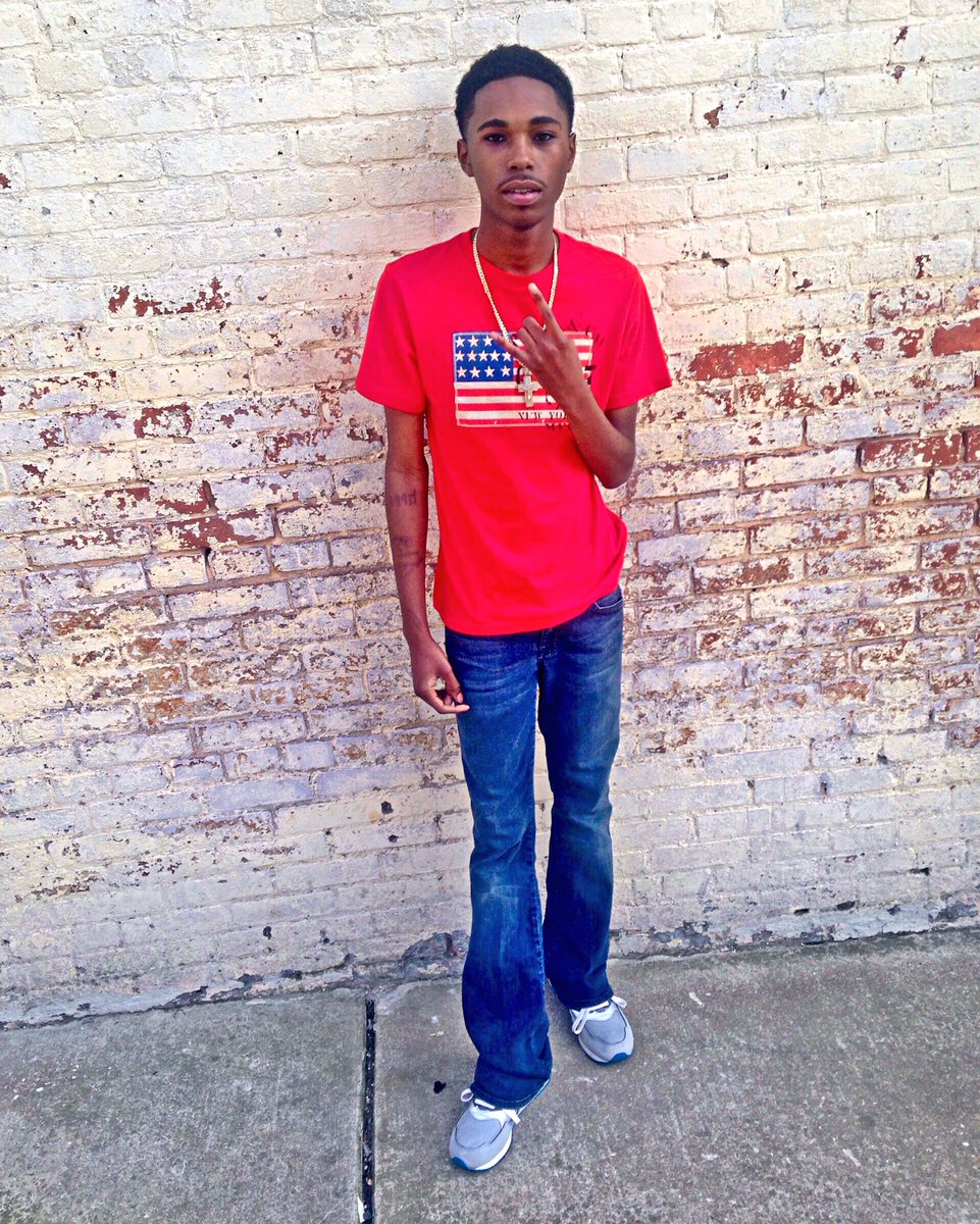 LorSnoogie's tweet photo. I'm Just Living My Life🙇🏽 Ain't Nothing Plain 💯 https://t.co/lvlEpUdyEb