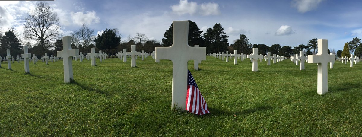 domdelport's tweet photo. Remember #OmahaBeach #EasterDay #AmericanCemetary @AmbRivkin #thanks https://t.co/RaTCCK6fnx