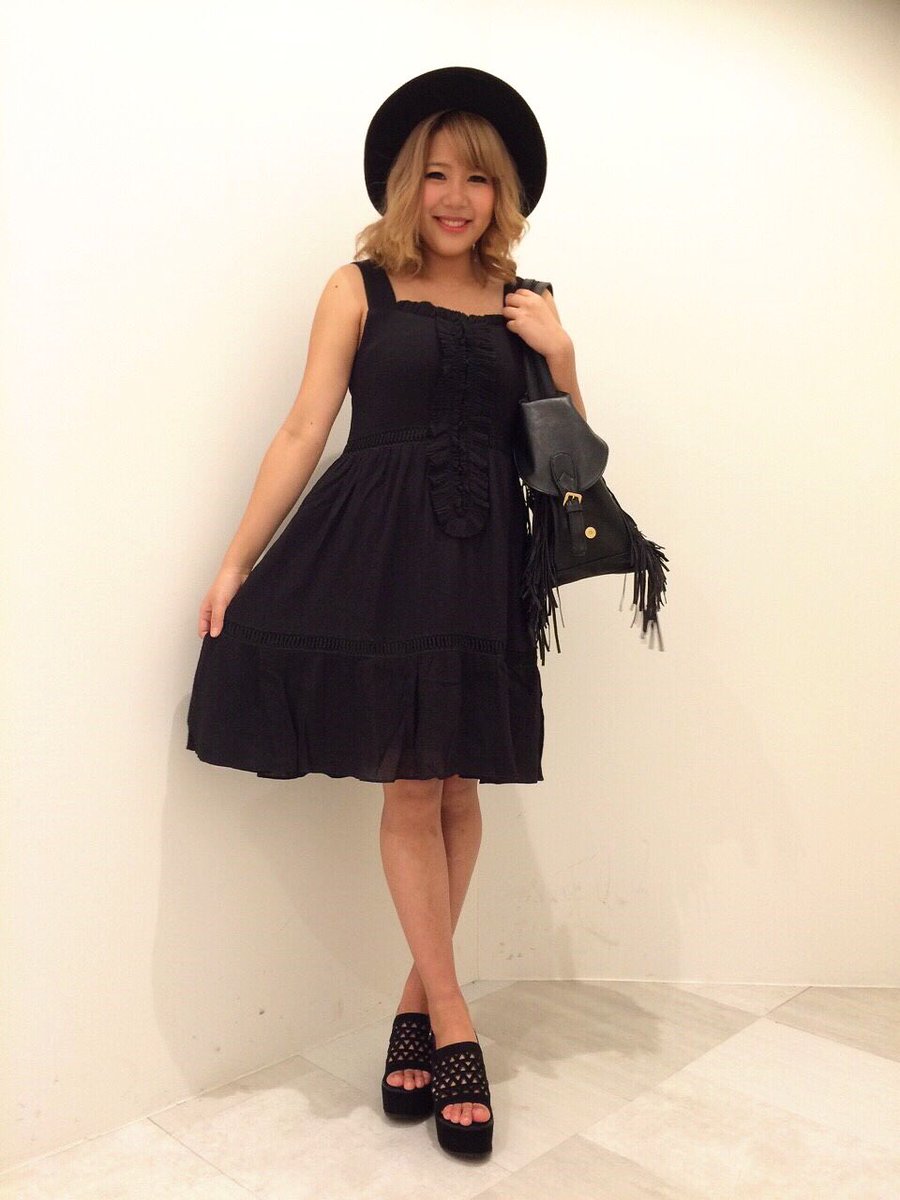 TOCOPACIFIC109's tweet photo. Special Price‼︎
「胸元フリルコットンワンピース」

¥14.000＋Tax→¥5.900＋Tax

フリルのデザインは大人の可愛らしさを演出してくれます♫

shop→https://t.co/n50YsAD26z https://t.co/X9KZm0MVcB