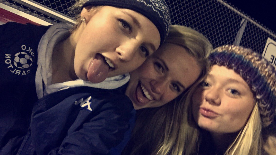 MirandaRothe's tweet photo. Happy Birthday to my best friend ❤️ Love you long time 🎉🎈 #buspartner #wescoregoals #camp #quad @karkulas27 https://t.co/AxMSX2p9vs