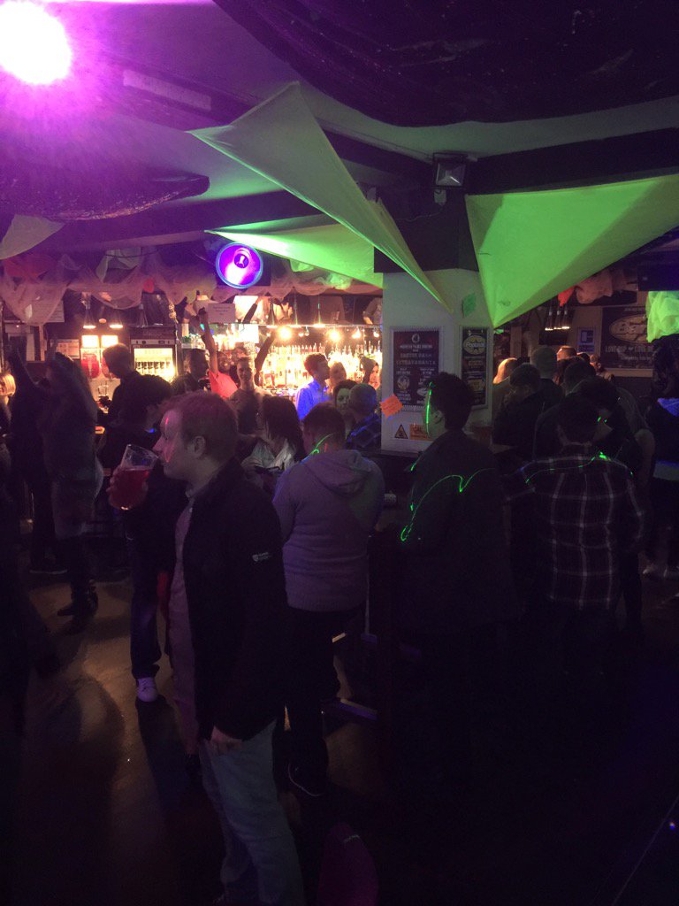 jonpop's tweet image. Sunday night warm up