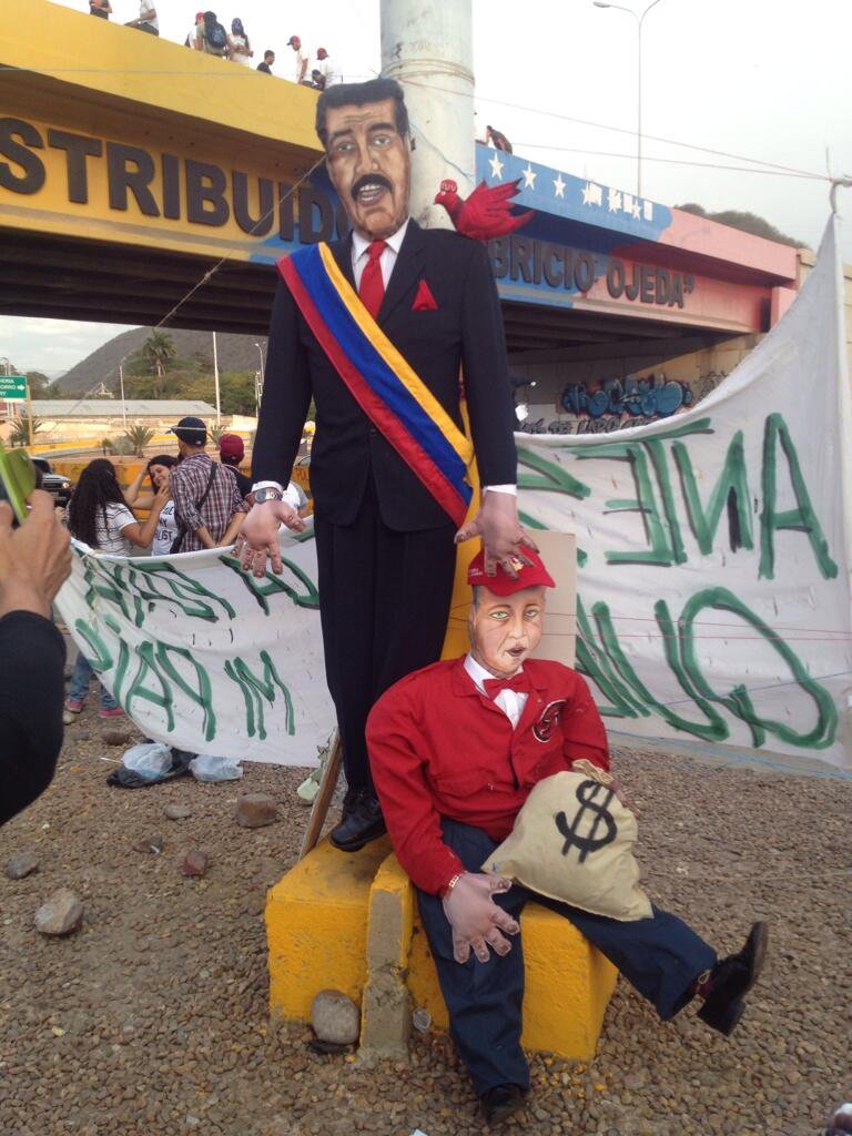 LAJSalazar1's tweet photo. Estos son los Judas Venezolanos que traicionaron a toda Venezuela. #Anzoategui #LosJudasVenezolanos https://t.co/ldc1Rg4eSQ
