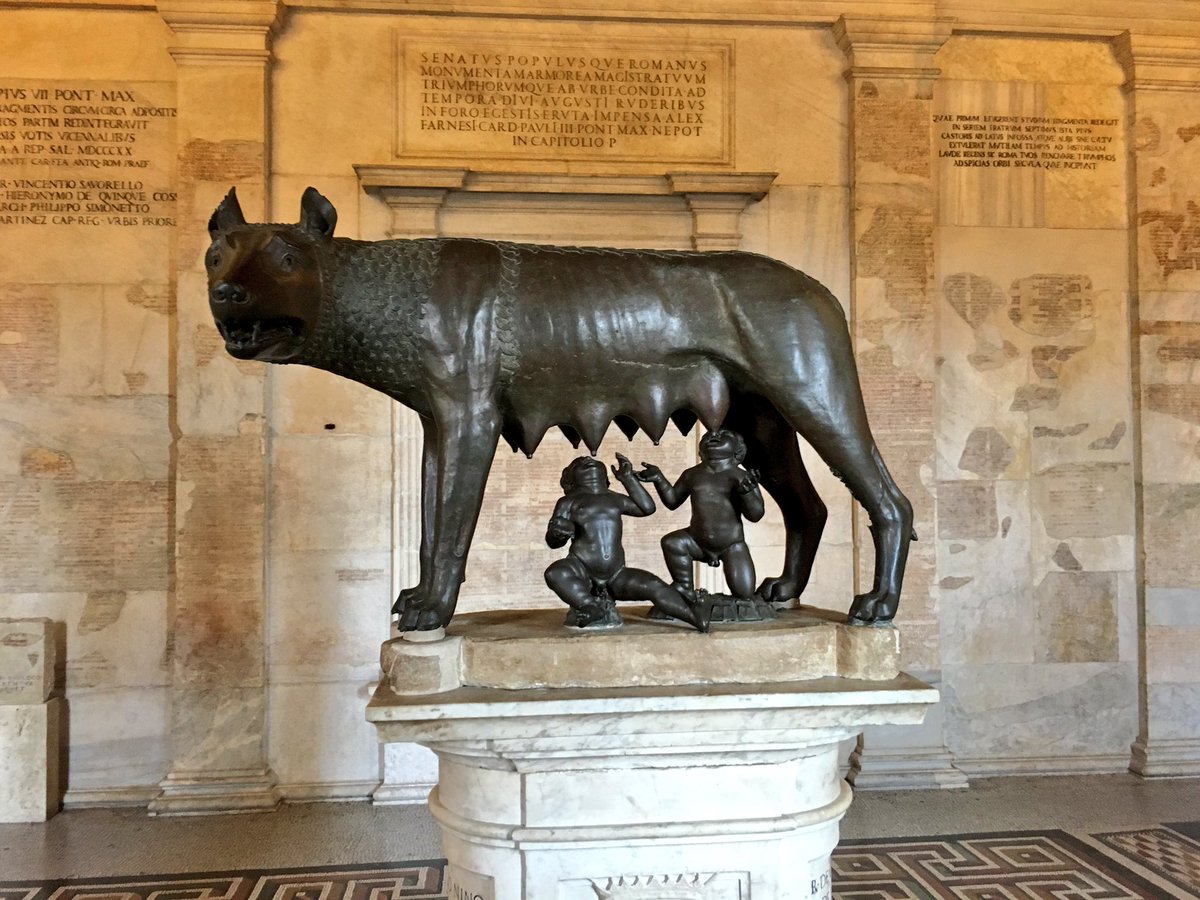 puma_classic's tweet photo. Капитолинская волчица #Roma #lupaCapitolina https://t.co/LmU1zYt6uH