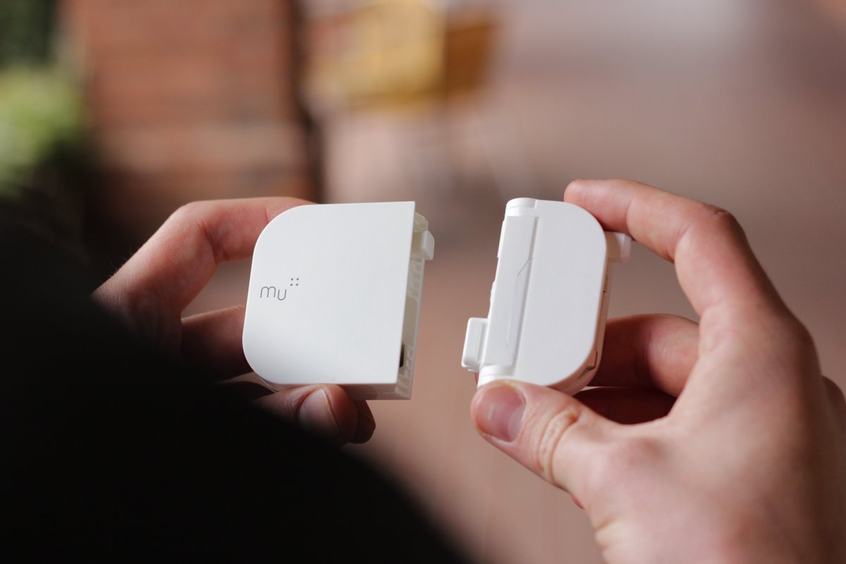 TheMuOne's tweet photo. Charging internationally has never been easier - one power block &amp; interchangeable plug heads = #MuSystem. #travel https://t.co/hrAkg54GbX