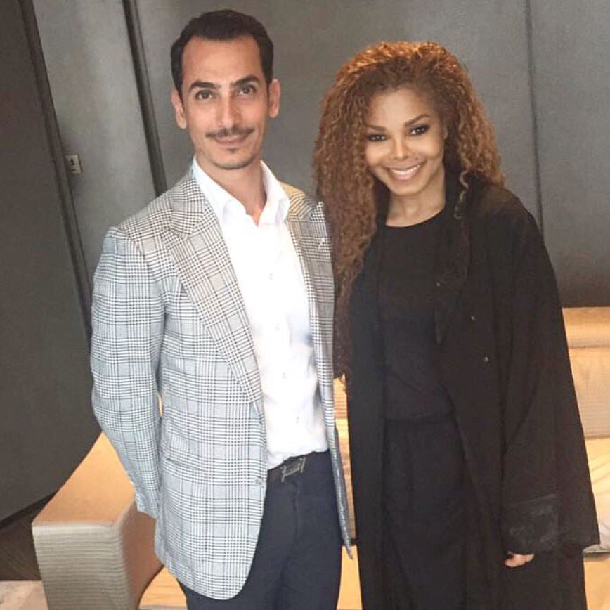 KeshaLundy's tweet photo. 😍 #JanetJackson is the greatest!! #PureBeauty #LegendAndIcon #UnbreakableDubai16 #ConversationsInACafe #QOF ❤️ https://t.co/76WGRuqplD