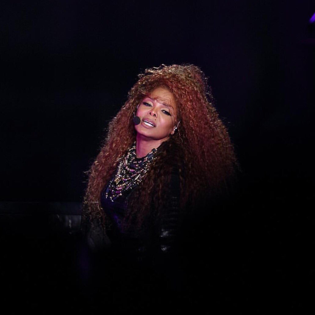 KeshaLundy's tweet photo. 😍 #JanetJackson is the greatest!! #PureBeauty #LegendAndIcon #UnbreakableDubai16 #ConversationsInACafe #QOF ❤️ https://t.co/76WGRuqplD