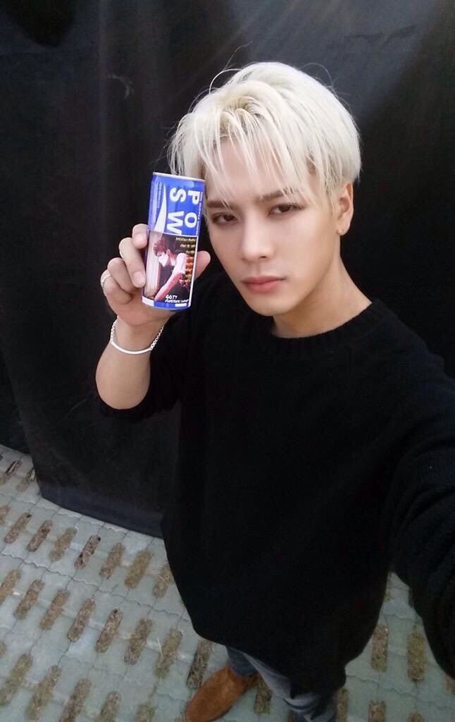 m2_abeh's tweet photo. ちょ、雑すぎて笑うわㅋㅋ
ほかのヤツでフォローしとこ 、、
じぇく おめっとな？？？🤘😭💗

#HappyJacksonDay 
#KINGJACKSONDAY 
#happyjacksonday https://t.co/Bqidk2r9I6