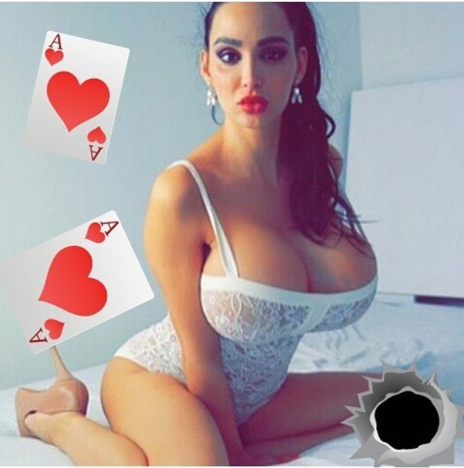 Play urcards rightand treat urself toa little piece of Amy:) 2ktokens formy favlingeriepiece https://t
