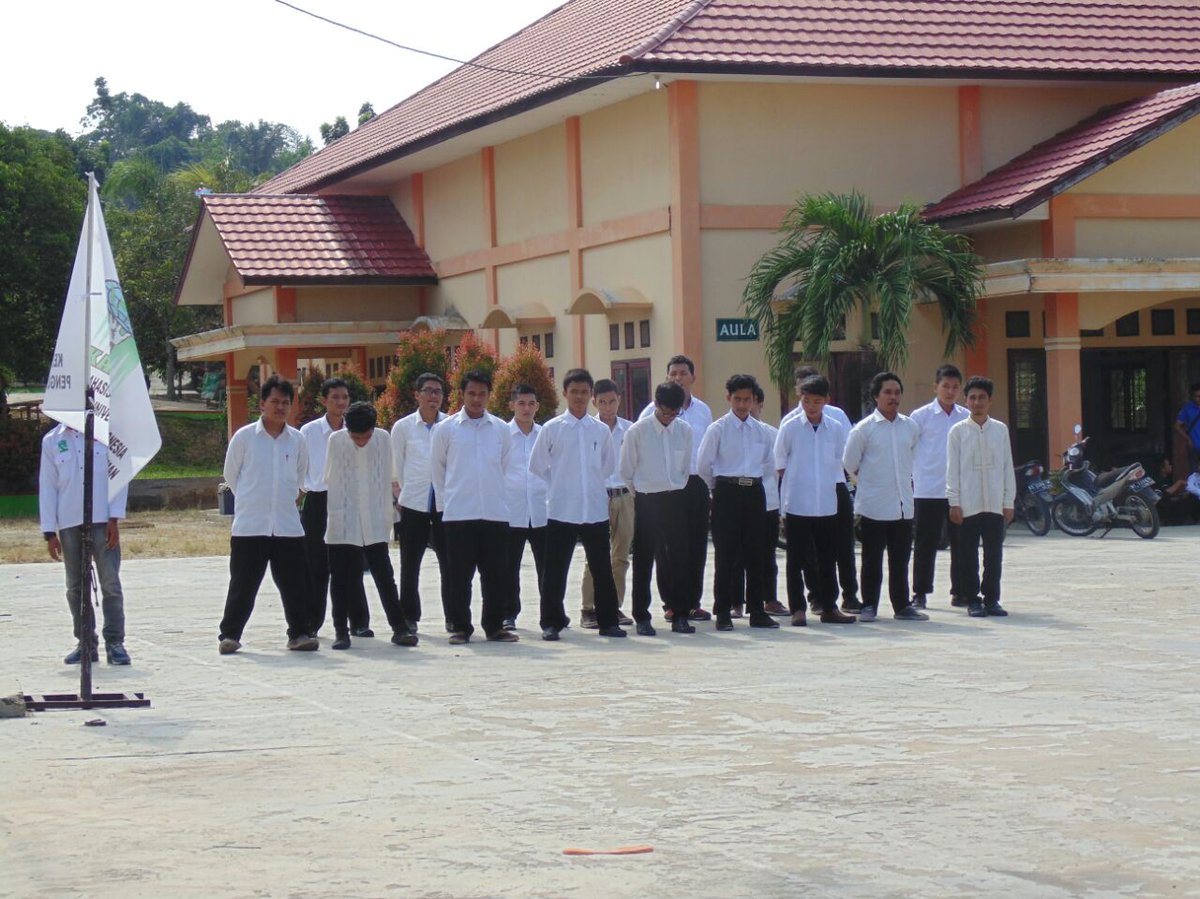 Upacara Penutupan Sekolah Muslim Negarawan Angkatan Muhammad Al Fatih #KAMMIUNMUL #NegarawanMuda_Mulawarman