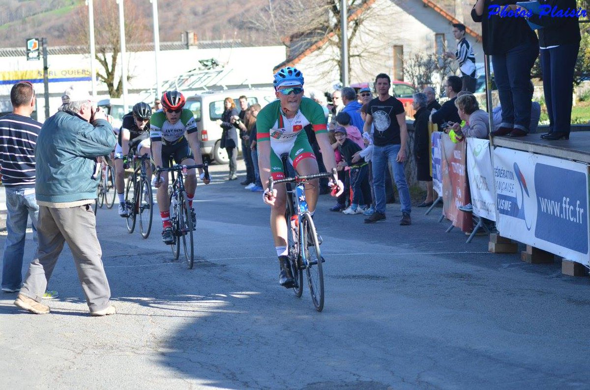 #photo : <a href="/vdp_nathan/">Vandepitte Nathan</a> remporte la 1ère étape du Tour du Cantal Cadet. @btwin