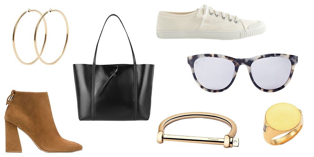 ELLEmagazine's tweet image. 8 Accessories That Go With Everything You Own bit.ly/1RI2CAg