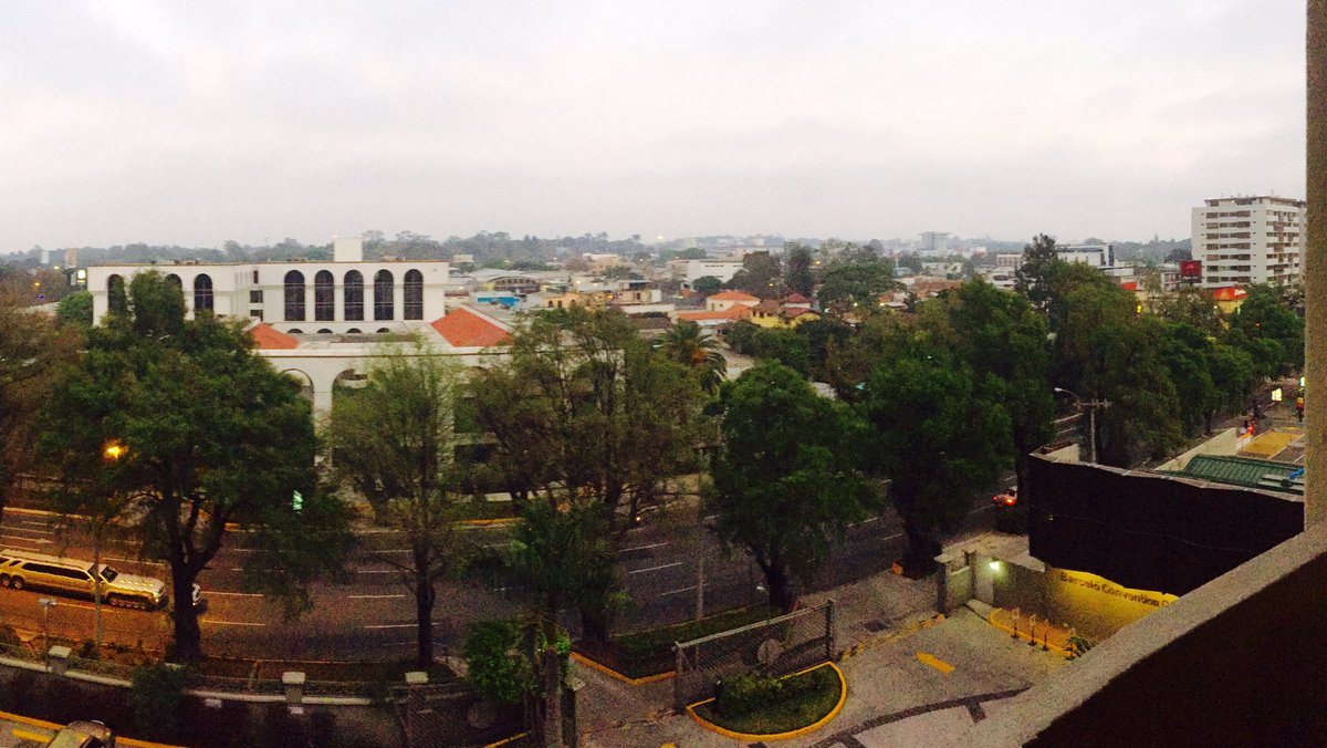 CECoptometry's tweet image. #HappyEaster from Guatemala City! We travel a bit today and begin distributing @KindSight_2020 glasses tomorrow!