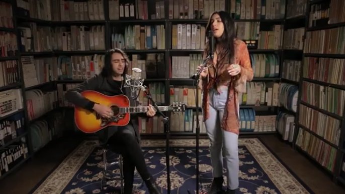 PasteMagazine's tweet image. Live in the Paste Studio: The Heirs - "Lies" pastemagazine.com/articles/2016/…