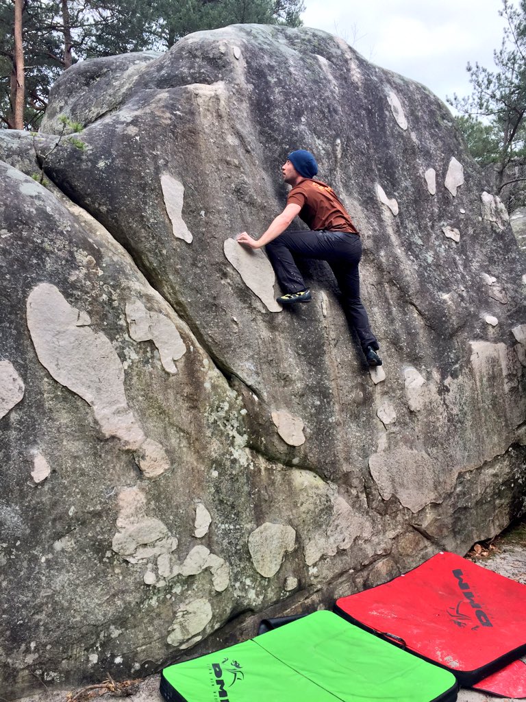 mountain-instruction tweet media