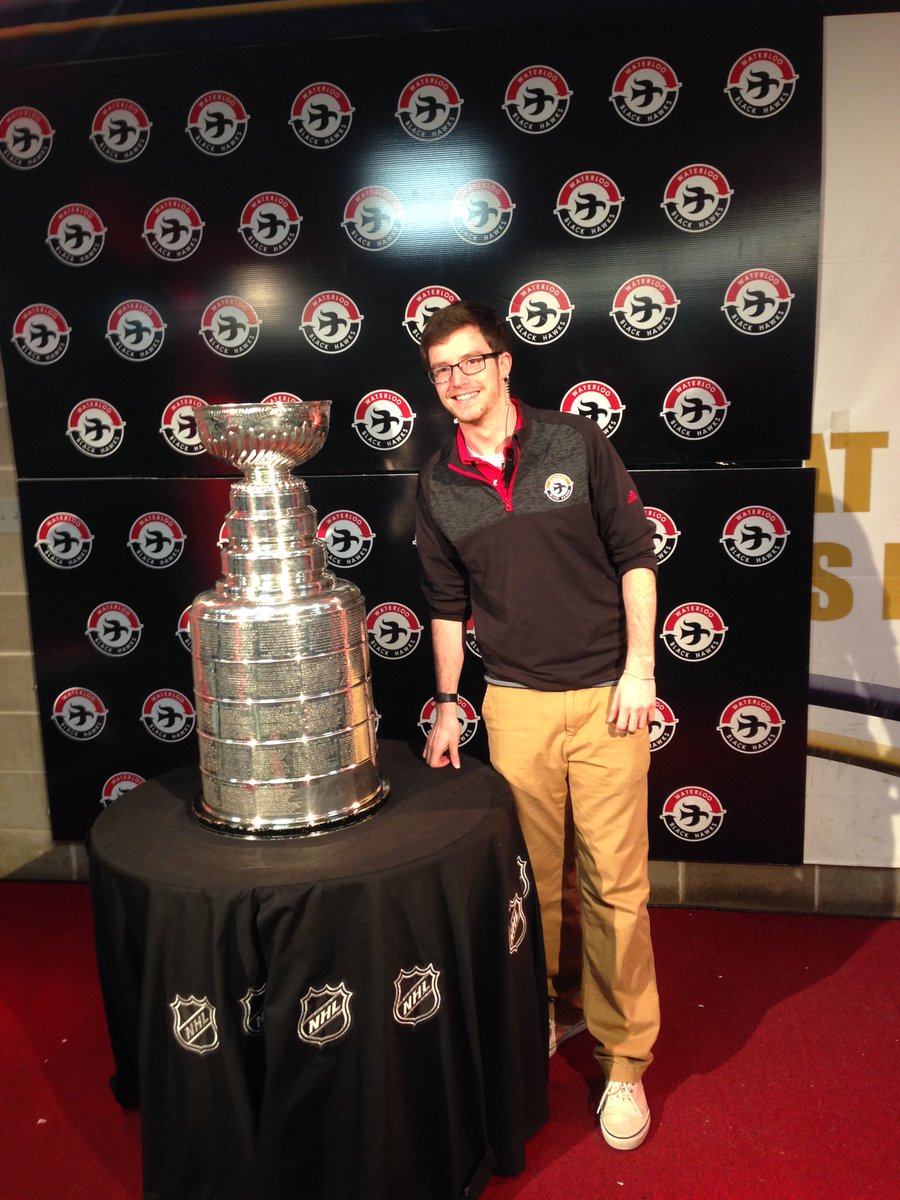 BigMaConnell's tweet photo. Great night in Waterloo last night! Tho we didn't win, the Stanley Cup came to visit with 3,007 Fans! #LordStanley https://t.co/UAjAixMj9k