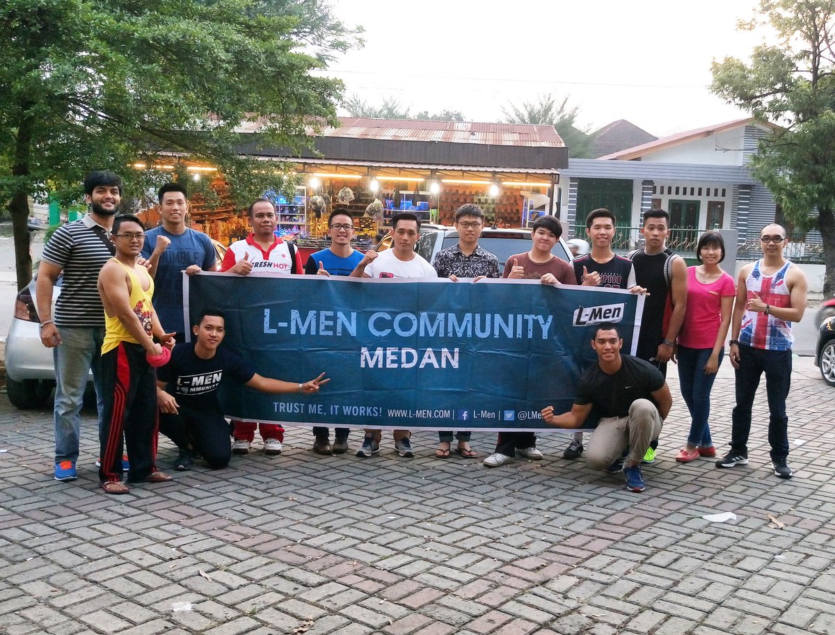 LMenMDN's tweet photo. Seminar dan coaching clinic gym diakhiri dengan foto bersama, pantau kegiatan kita jg di @lmenmdn https://t.co/bQSExUDEQi