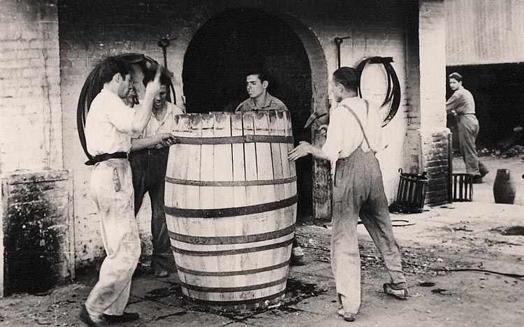 La curiosa historia del vino Fino ow.ly/ZYh9E