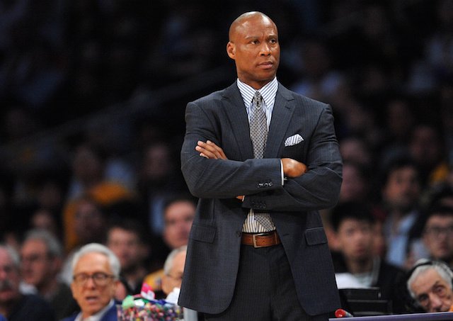 LakersNation's tweet photo. #LNRoundtable: What must happen for Byron Scott to keep his job?
https://t.co/Nidu3duOdr https://t.co/rlWlYYuB9s