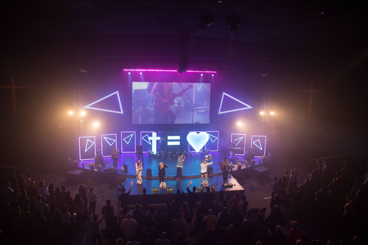 NicolasDeSarno's tweet photo. Easter Weekend #easteratamplify #theremedyishere #amplifychurch https://t.co/vVmPykMEbH