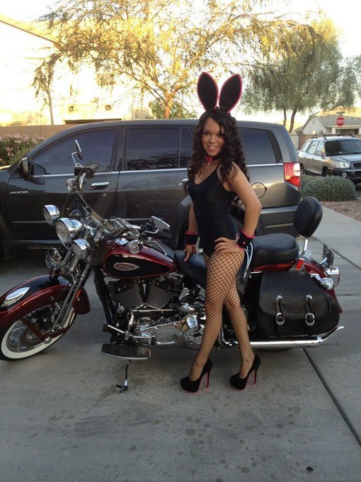 Watch Emily Mena's leaked NSFW photo on TwXstars