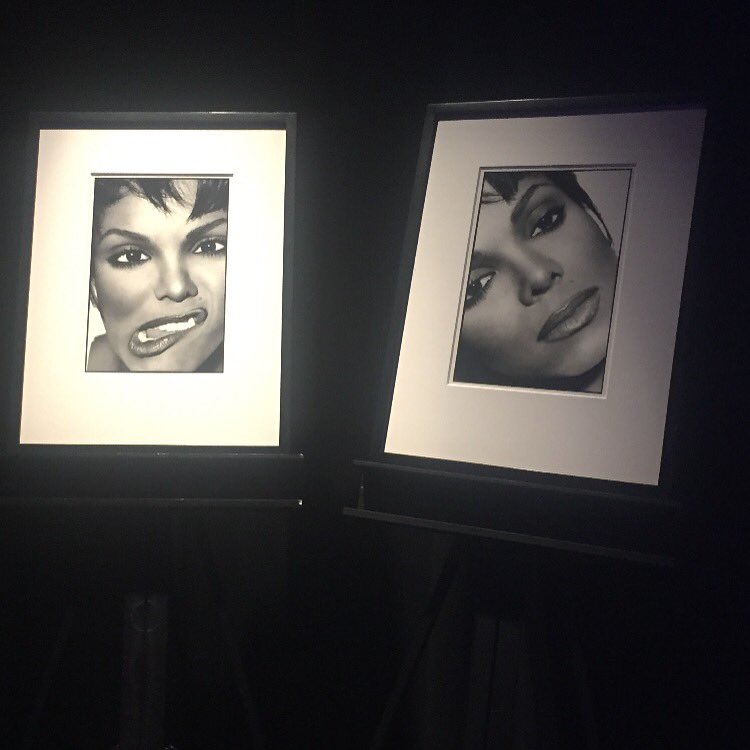 MoniB526's tweet photo. Day 27. #MyMusicVip my personal experience. #JanetPhotoChallengeMarch2016 https://t.co/UA2yH5N8iP