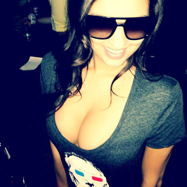 ChrisWare02's tweet image. hey boys !