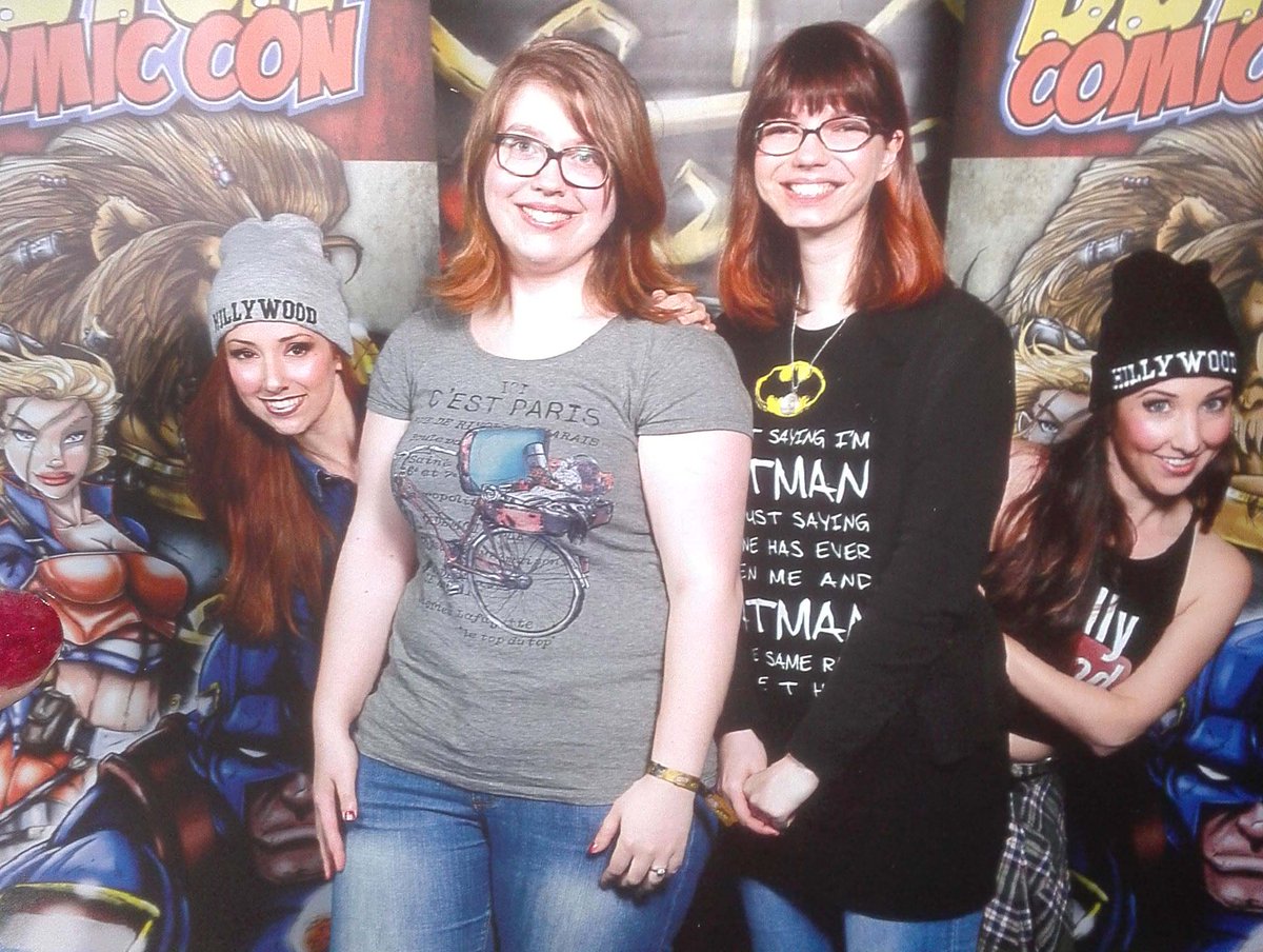 DoVissers92's tweet photo. Amazing girls! I was so overwhelmed, which lead to a "single man tear" XD  @HillywoodShow @HillyHindi @HannahHindi https://t.co/7ohNsqsWXG