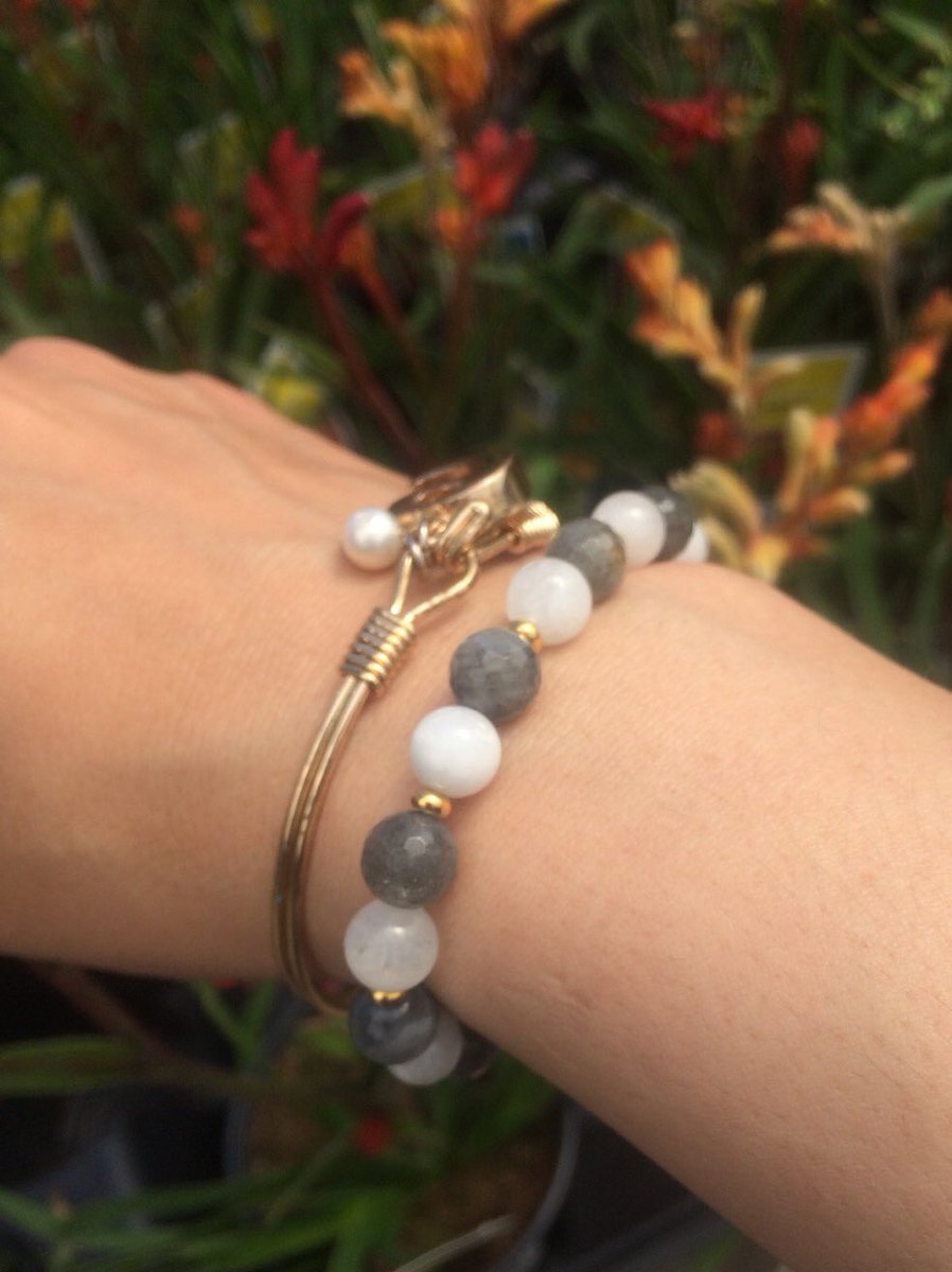 HouseofLaveya's tweet photo. Take Me to The Moon Rainbow Moonstone Labradorite Bracelet ✨🐰💖 https://t.co/nLeeNxJWXe # https://t.co/CbtrJoGhZ8