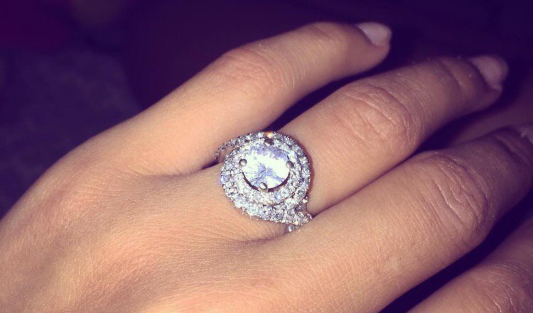 alejandrax04's tweet photo. Wouldnt want it any other way 💙💍👰🏼 https://t.co/wY0ZA3oHHr