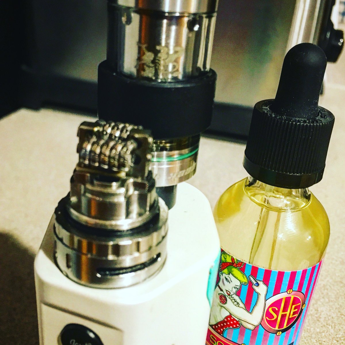 Guijazzz2's tweet photo. Juggernaut wire one Griffin RTA. Tight fit. Flavor is amazing #shevapor #vape #ejuice https://t.co/Mva30IYa0L