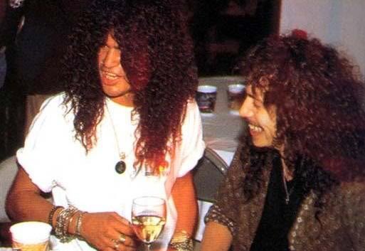 doooooy's tweet photo. Wもじゃもじゃ😆 @kh38 RT @KirkHammett #SlashbackSunday with @Slash https://t.co/JJD0LOtp7V https://t.co/uMdaKs9AYV