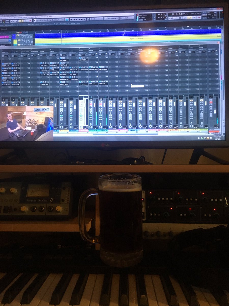 Best Sunday's are spent with <a href="/joeyismusic/">Joey Sturgis</a> <a href="/TheRealEyalLevi/">Eyal Levi</a> <a href="/nailthemix/">Nail the Mix</a> <a href="/urmacademy/">URM Academy</a>