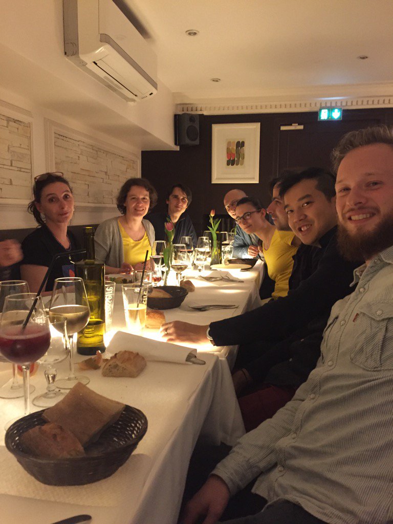 sourisetgrise's tweet photo. Dîner spécial Familles Connectées #GA2016 avec @iTooch @cogiflex @potatoyz @RedFishSoup https://t.co/GjTImfHvx6
