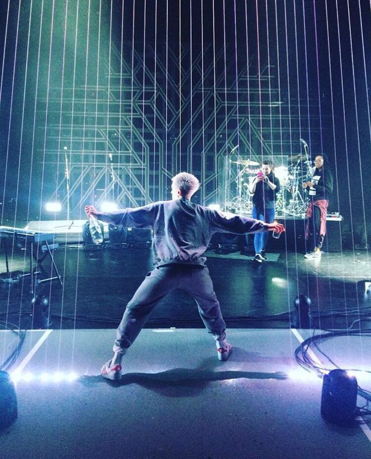 yearsandyears's tweet image. rehearsals DONEEE⚡omg uk tour starts tomorrow⚡